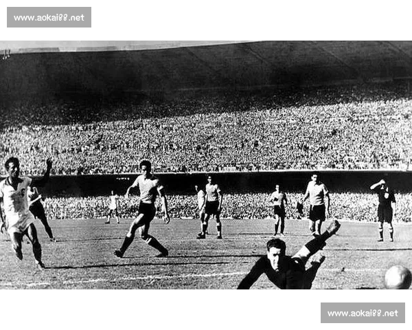 世界杯赛场上的激情对决与历史瞬间探索：从赛制到球员的光辉岁月